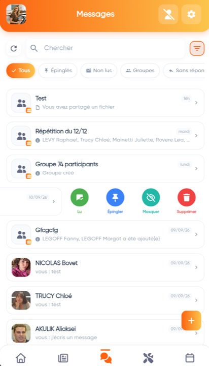 Messagerie : conversations individuelles et de groupe, avec les options d'épinglage et de masquage.